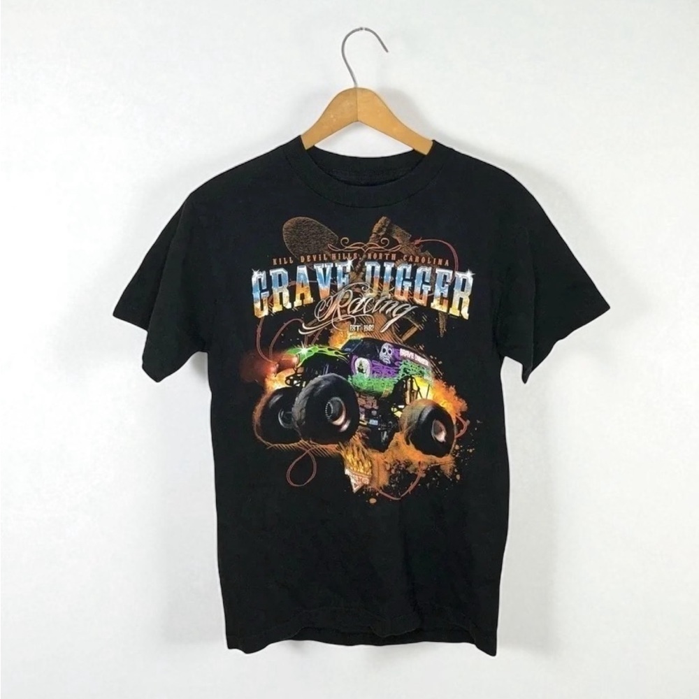 Monster Jam Grave Digger Kill Devil Hills Racing Graphic Tee Youth L Black